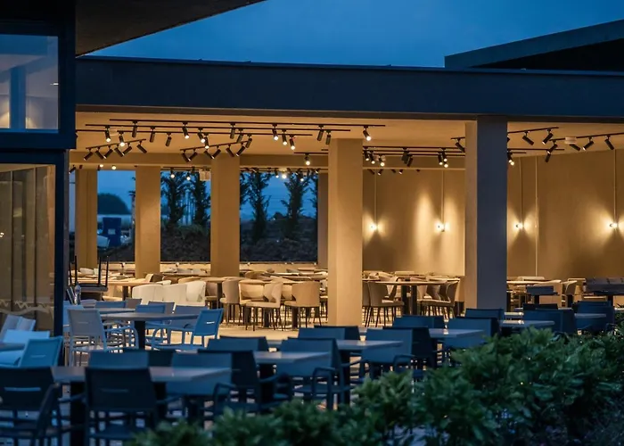 Wave Üdülőközpont 5*